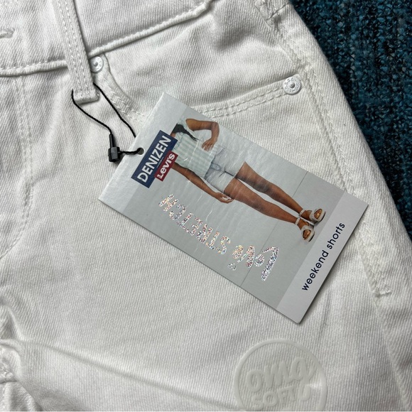 Levi's Denizen White Weekend Denim Shorts Adjustable Waist - Picture 2 of 7